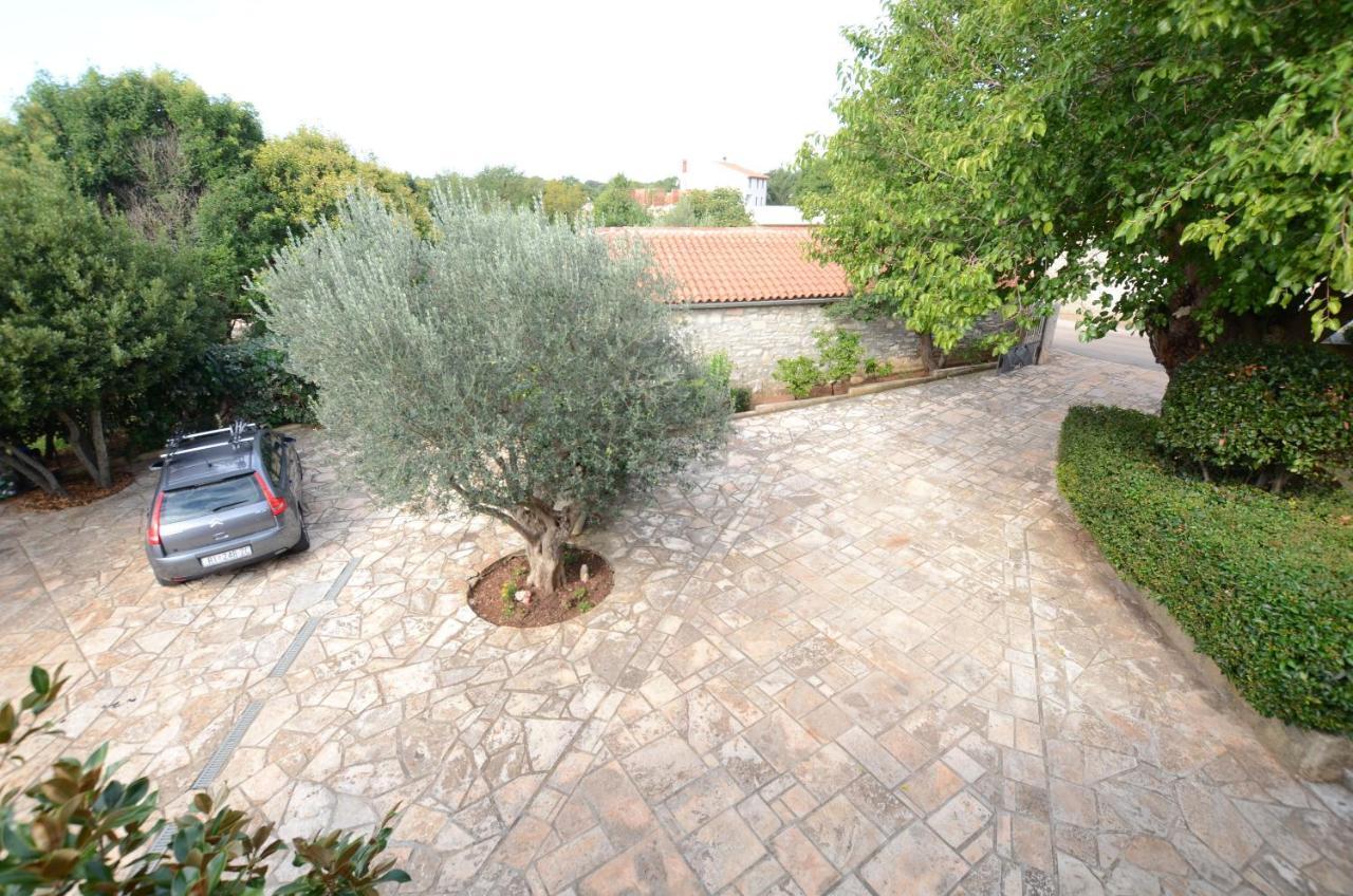 Apartments Josip Pavicini المظهر الخارجي الصورة
