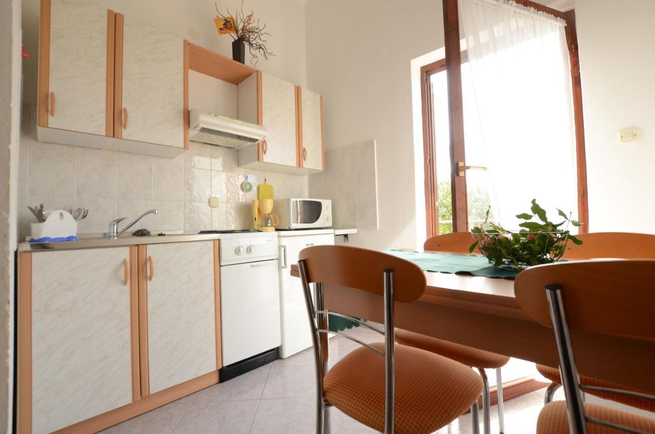 Apartments Josip Pavicini المظهر الخارجي الصورة